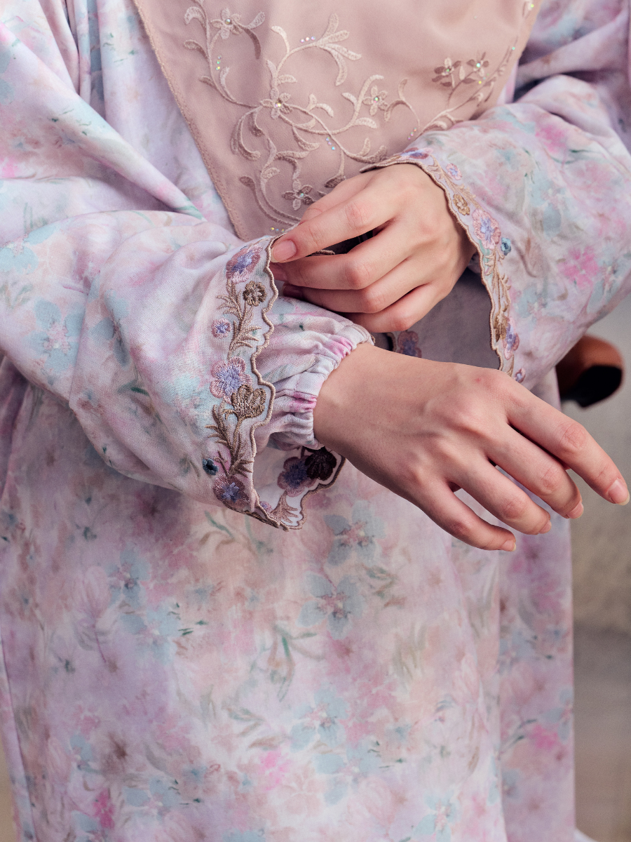 Najlaa Bloom Embroidered