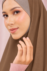 Maira Khimar