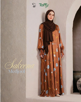 [Outlet Exclusive] Sakeena Attached Shawl - Nunha X Taffy