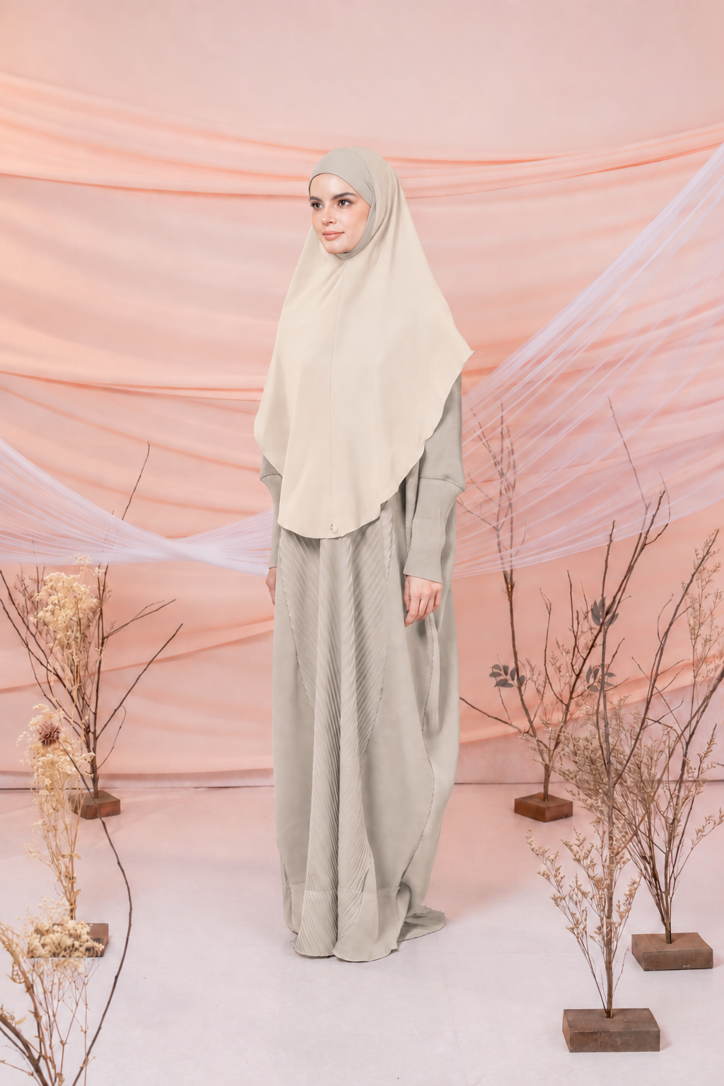 Maira Khimar