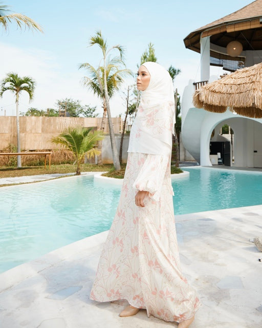 Abaya Yasmeen