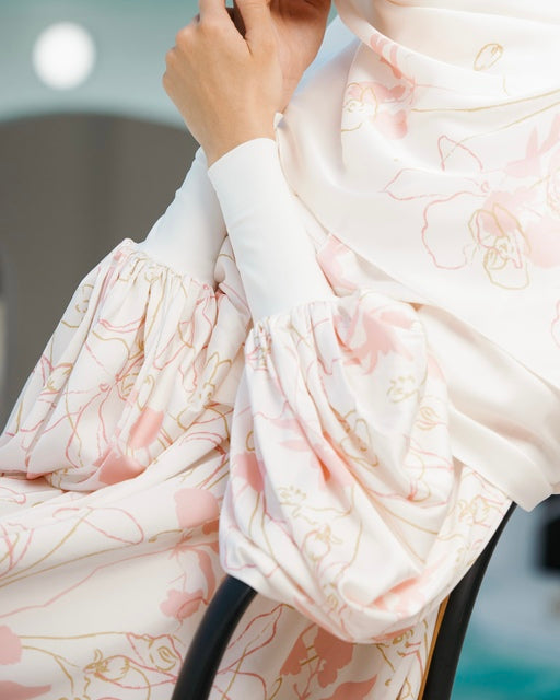 Abaya Yasmeen