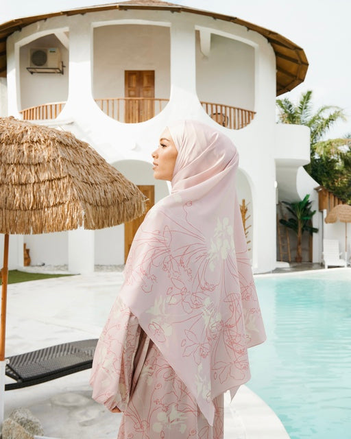 Abaya Yasmeen